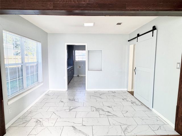 202 N Riverside Drive, Fort Worth, TX 76111