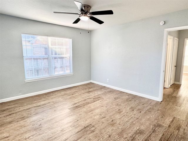 202 N Riverside Drive, Fort Worth, TX 76111