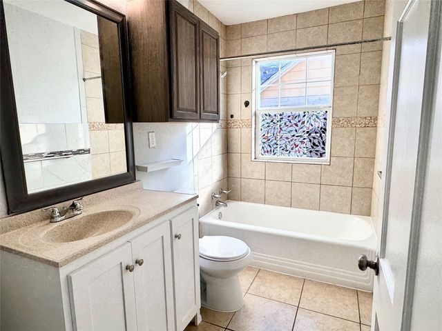 202 N Riverside Drive, Fort Worth, TX 76111