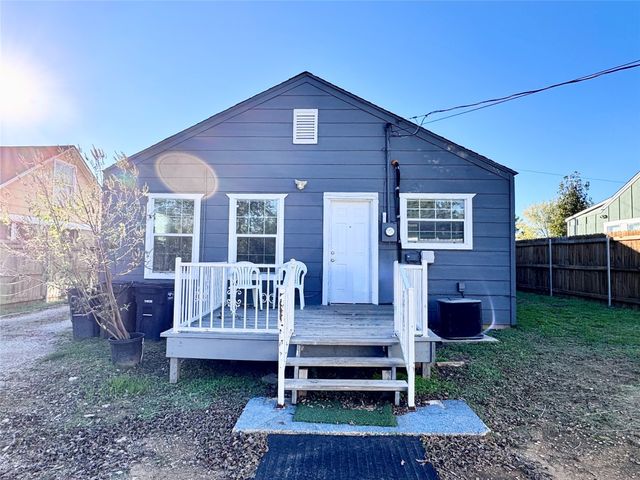 202 N Riverside Drive, Fort Worth, TX 76111