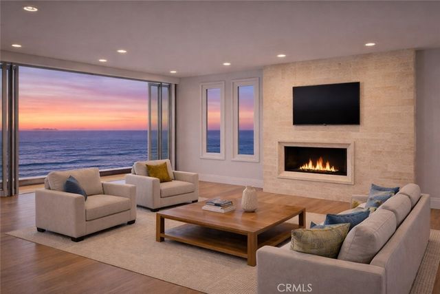 1101 S Pacific B, Oceanside, CA 92054