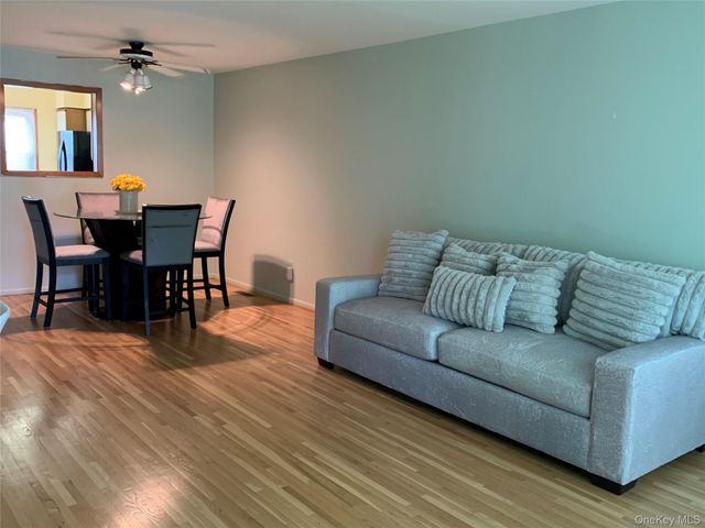 135 W Nyack Road 93, Nanuet, NY 10954