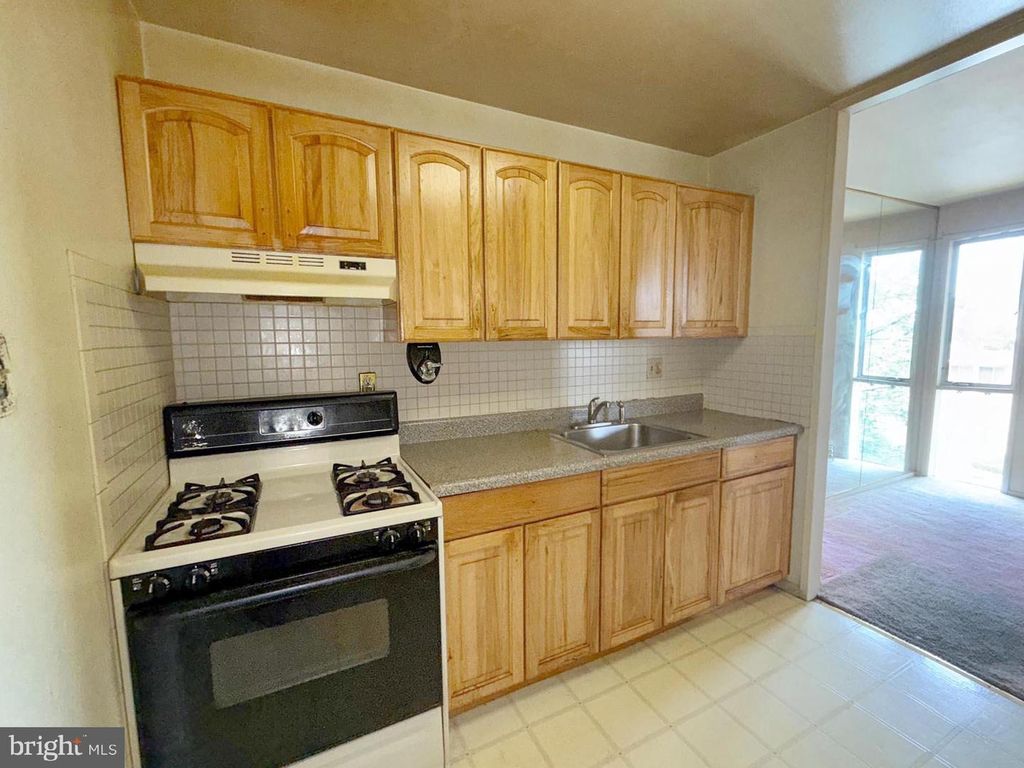 7326 DONNELL PL #D, District Heights, MD 20747
