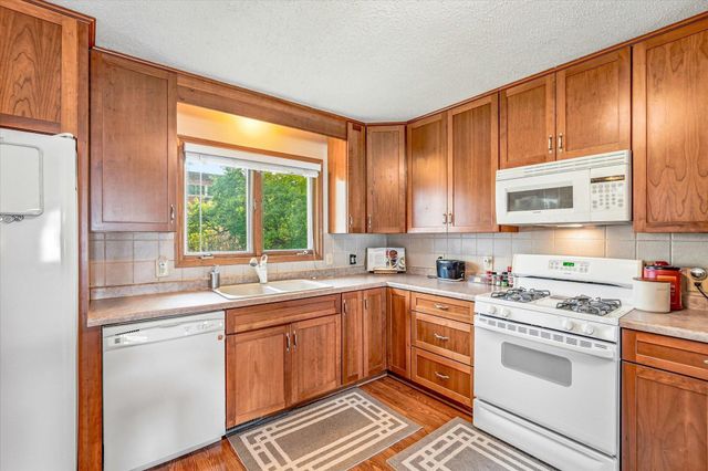 3108 39th Avenue NE, Saint Anthony, MN 55421