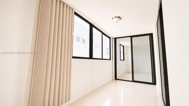 1621 Collins Ave 310, Miami Beach, FL 33139