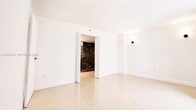 1621 Collins Ave 310, Miami Beach, FL 33139