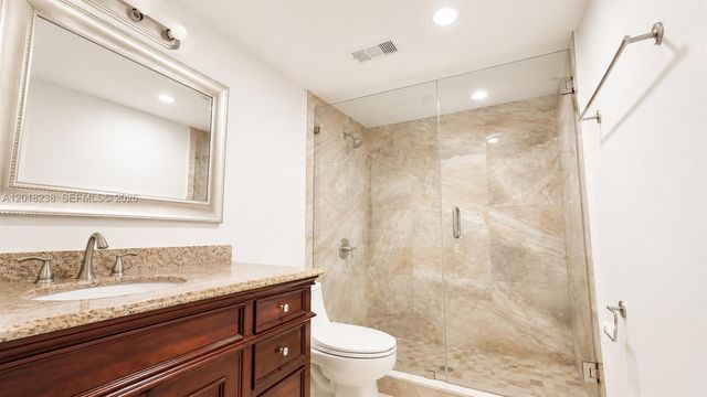 1621 Collins Ave 310, Miami Beach, FL 33139