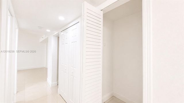 1621 Collins Ave 310, Miami Beach, FL 33139