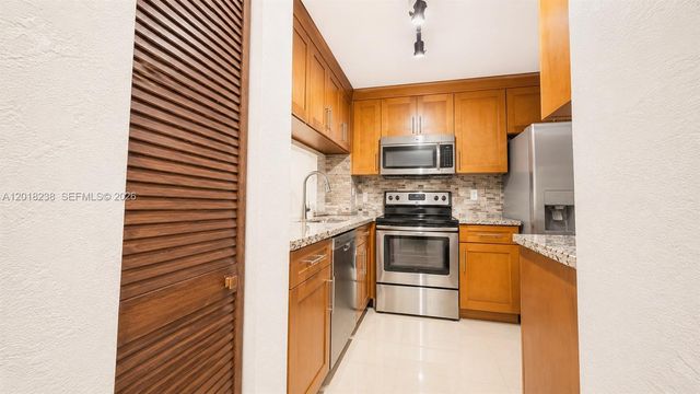 1621 Collins Ave 310, Miami Beach, FL 33139