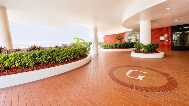 1621 Collins Ave 310, Miami Beach, FL 33139