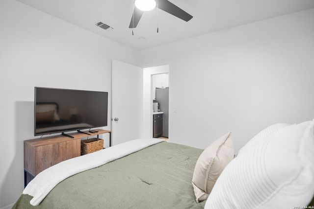 10026 Palomino Cyn, Converse, TX 78109
