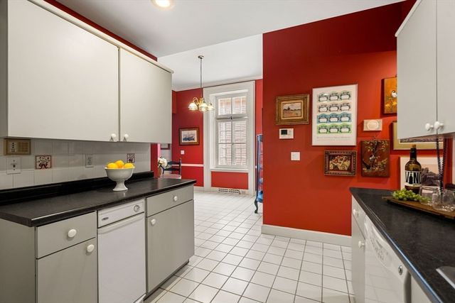 216 Nesmith Street 2, Lowell, MA 01852