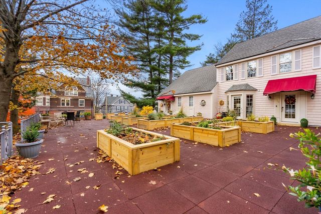 216 Nesmith Street 2, Lowell, MA 01852