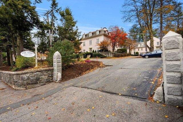 216 Nesmith Street 2, Lowell, MA 01852