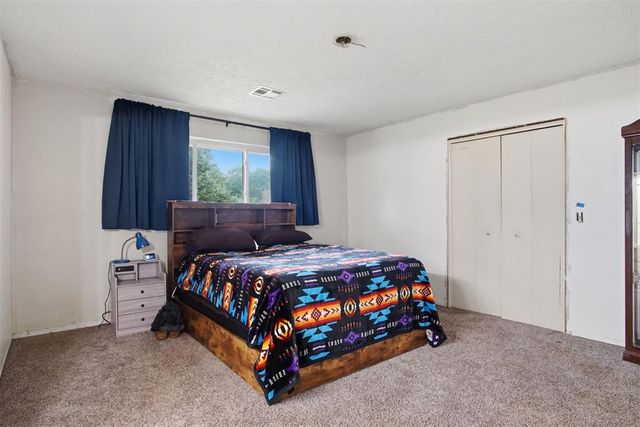 1452 Woodcrest Drive, Harrah, OK 73045