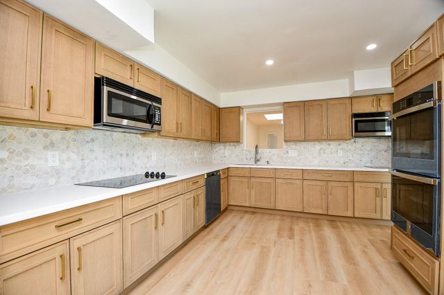 7714 Teal Run Drive, Houston, TX 77071