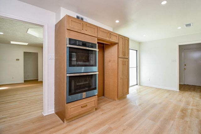 7714 Teal Run Drive, Houston, TX 77071