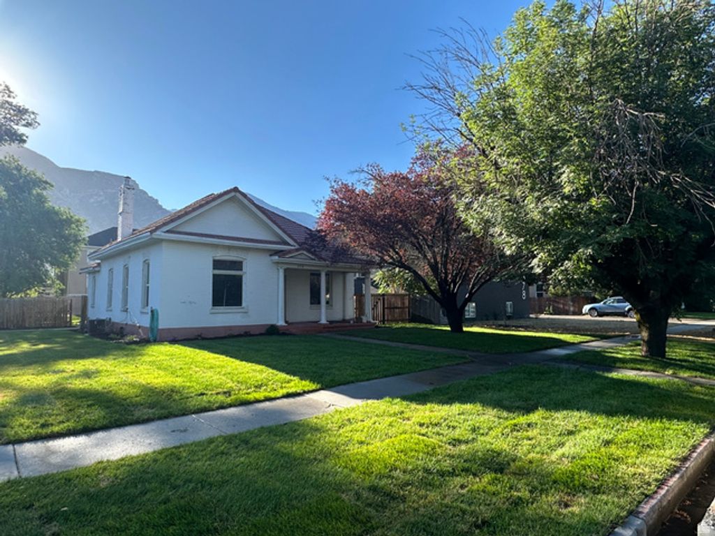 Image 2 of property listing at 394 N 300 E, Provo, UT 84606
