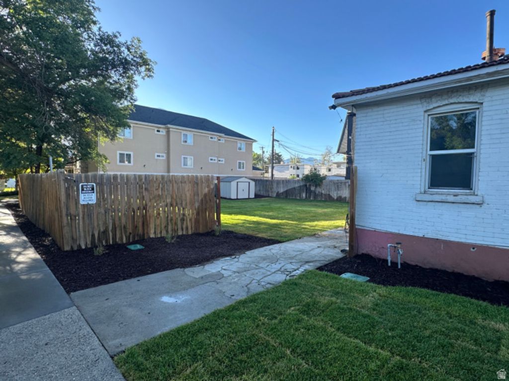 Image 5 of property listing at 394 N 300 E, Provo, UT 84606