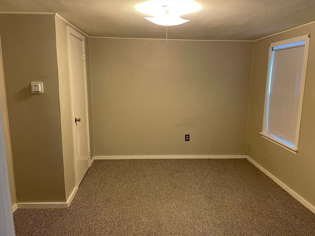 126 Lowell St R, Peabody, MA 01960