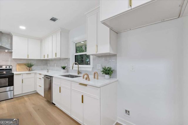 3050 Greenbrook Way NE, Atlanta, GA 30345
