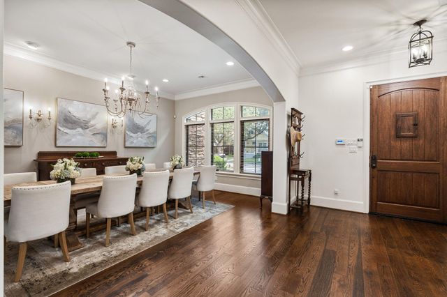 4609 Beech Street, Bellaire, TX 77401