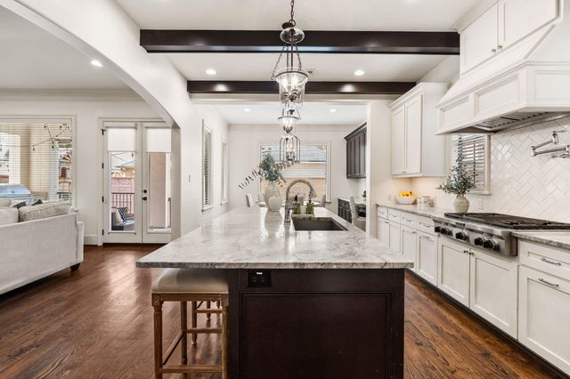 4609 Beech Street, Bellaire, TX 77401