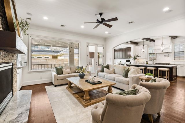 4609 Beech Street, Bellaire, TX 77401