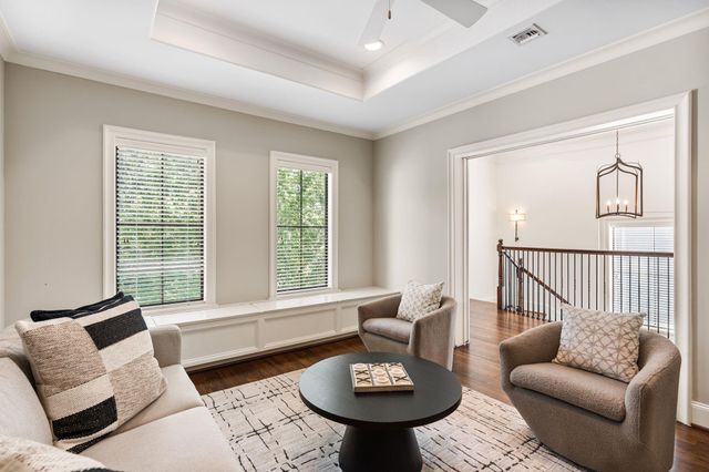 4609 Beech Street, Bellaire, TX 77401
