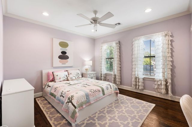 4609 Beech Street, Bellaire, TX 77401