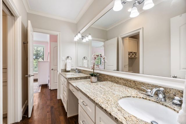 4609 Beech Street, Bellaire, TX 77401