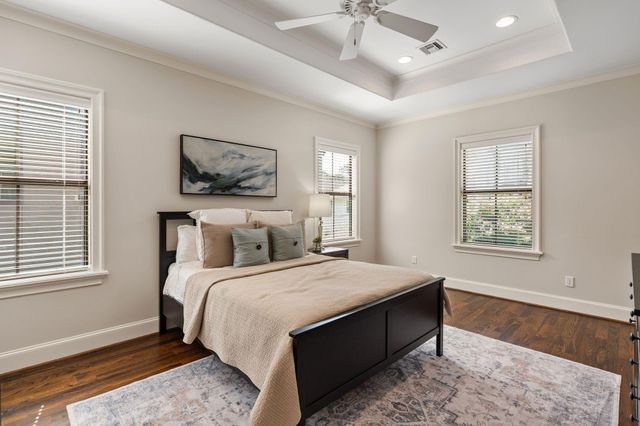 4609 Beech Street, Bellaire, TX 77401