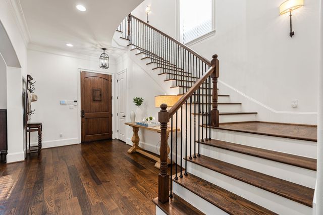 4609 Beech Street, Bellaire, TX 77401
