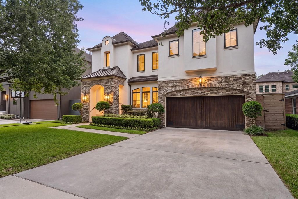4609 Beech Street, Bellaire, TX 77401