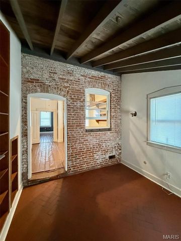 600 S Charles Street, Belleville, IL 62220