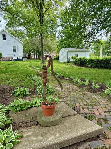 600 S Charles Street, Belleville, IL 62220