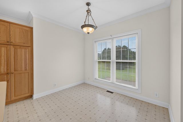 3000 Surrey Ridge Rd, Clarksville, TN 37043