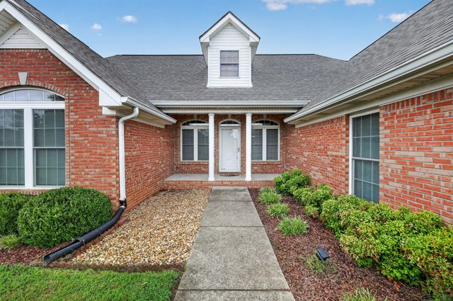 3000 Surrey Ridge Rd, Clarksville, TN 37043