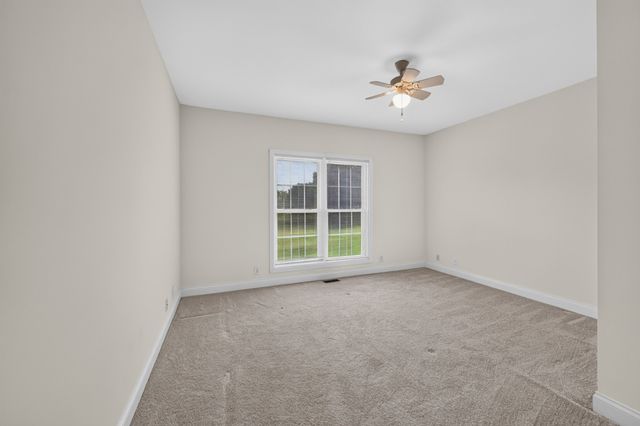 3000 Surrey Ridge Rd, Clarksville, TN 37043