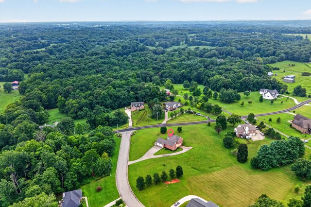 3000 Surrey Ridge Rd, Clarksville, TN 37043