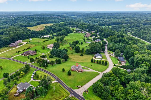 3000 Surrey Ridge Rd, Clarksville, TN 37043