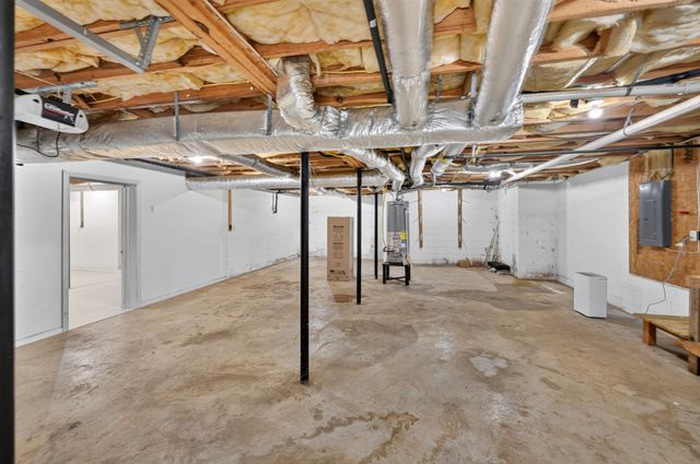3000 Surrey Ridge Rd, Clarksville, TN 37043