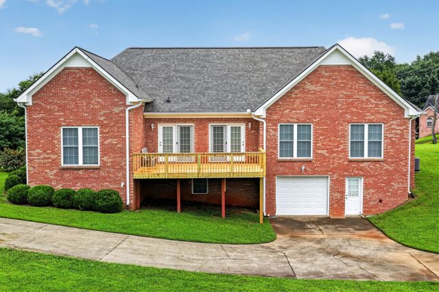 3000 Surrey Ridge Rd, Clarksville, TN 37043