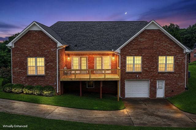 3000 Surrey Ridge Rd, Clarksville, TN 37043