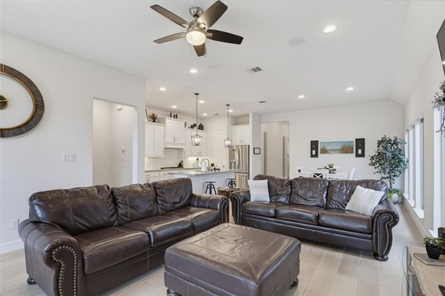719 ARROYO DORADO, New Braunfels, TX 78130