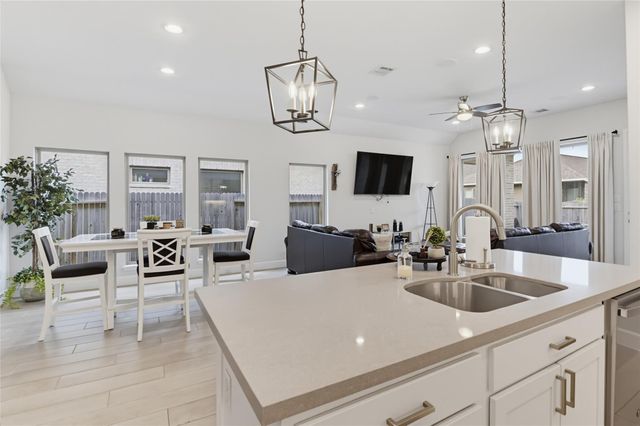719 ARROYO DORADO, New Braunfels, TX 78130