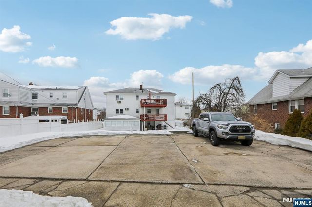 10 Millo Place 1, Little Ferry, NJ 07643