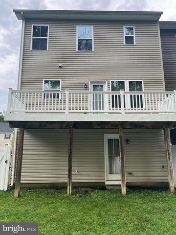 558 KATHERINE AVENUE, Baltimore, MD 21221