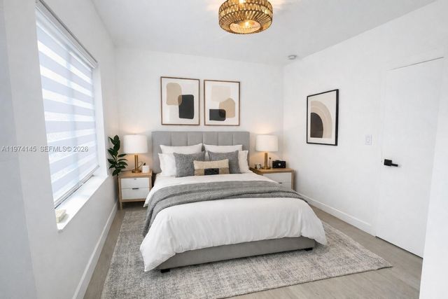 1645 NE 180th St, North Miami Beach, FL 33162