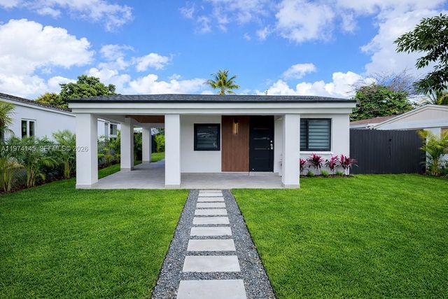 1645 NE 180th St, North Miami Beach, FL 33162